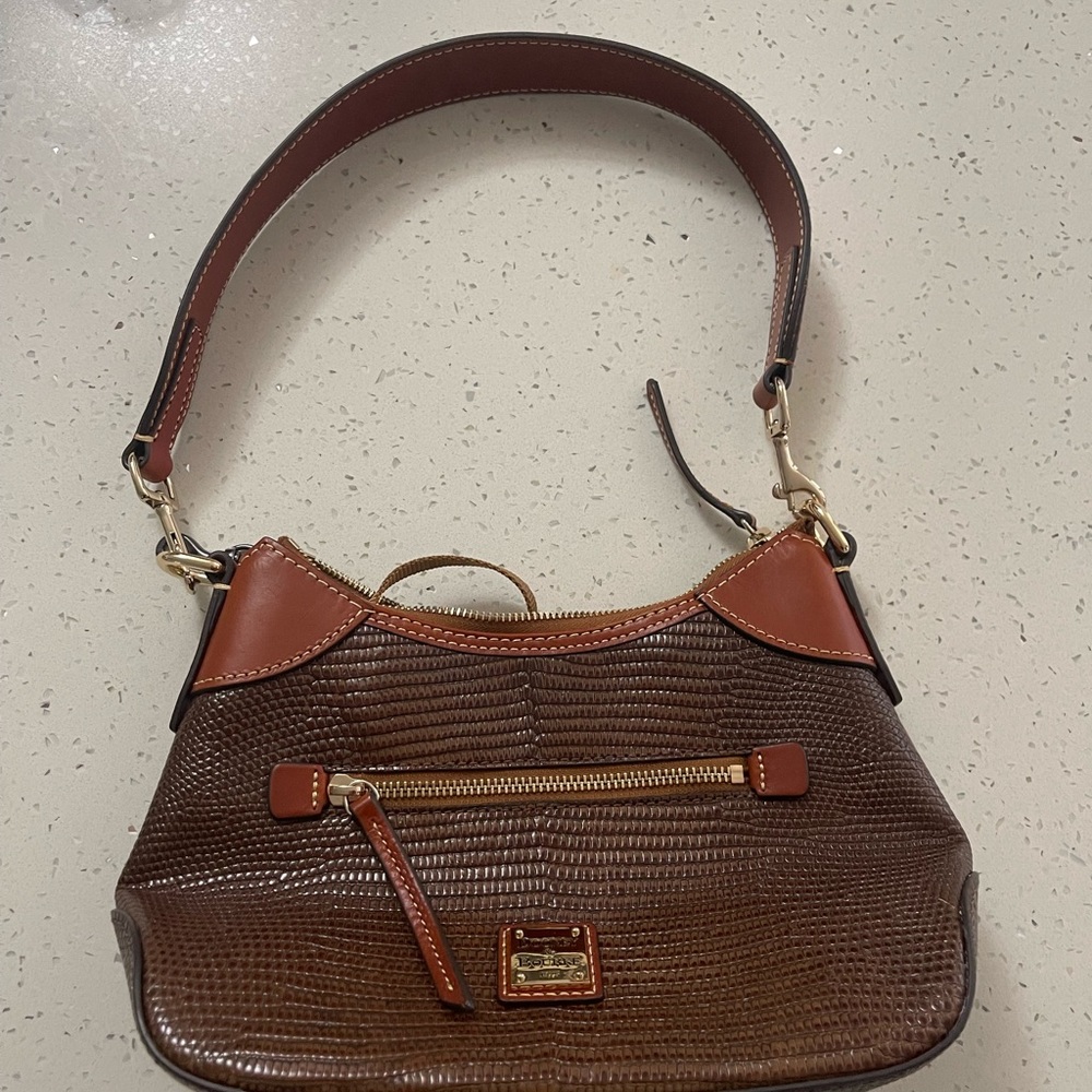 BRAND NEW Dooney and Bourke purse
